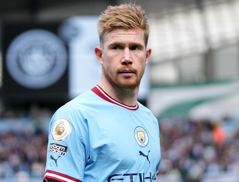 德布劳内回归赛场，回归赛场首场状态亮眼，C9观众沸腾！(德布劳内精彩集锦)